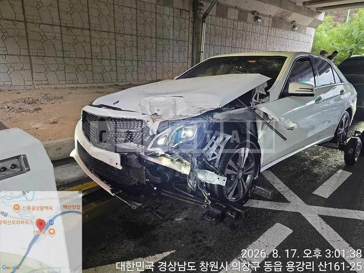Photo 2 of 14: 2016 Mercedes-Benz E220 BlueTec, VIN WDDHF0AB0GB303561 — Korean insurance auction