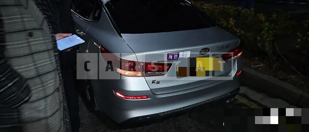 Photo 2 of 10: 2019 Kia K5 2.0(LPG), VIN KNAGU416BKA325819 — Korean insurance auction