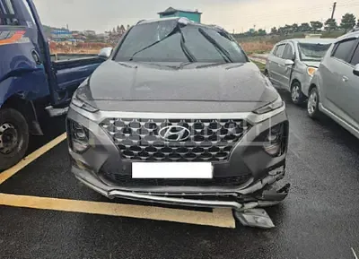 Photo 1 of 10: 2020 Hyundai Santa Fe — Korean insurance auction