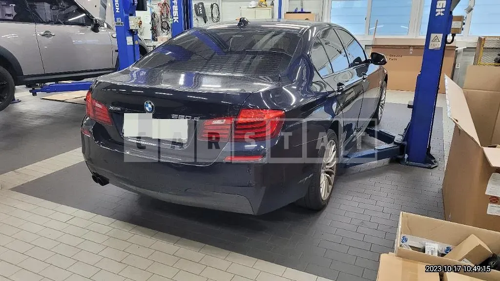 Photo 2 of 63: 2015 BMW 520d xDrive, VIN WBA5E710XGG157547 — Korean insurance auction