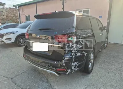 Photo 1 of 22: 2019 Kia Carnival, VIN KNAMC81ABKS447325 — Korean insurance auction