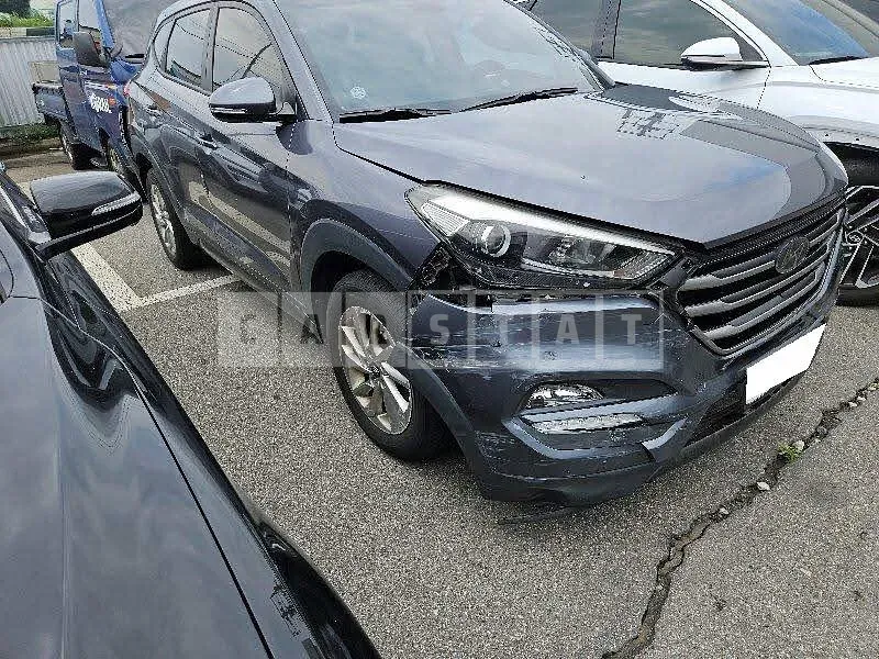 Photo 2 of 24: 2015 Hyundai Tucson, VIN KMHJ2815GGU011447 — Korean insurance auction