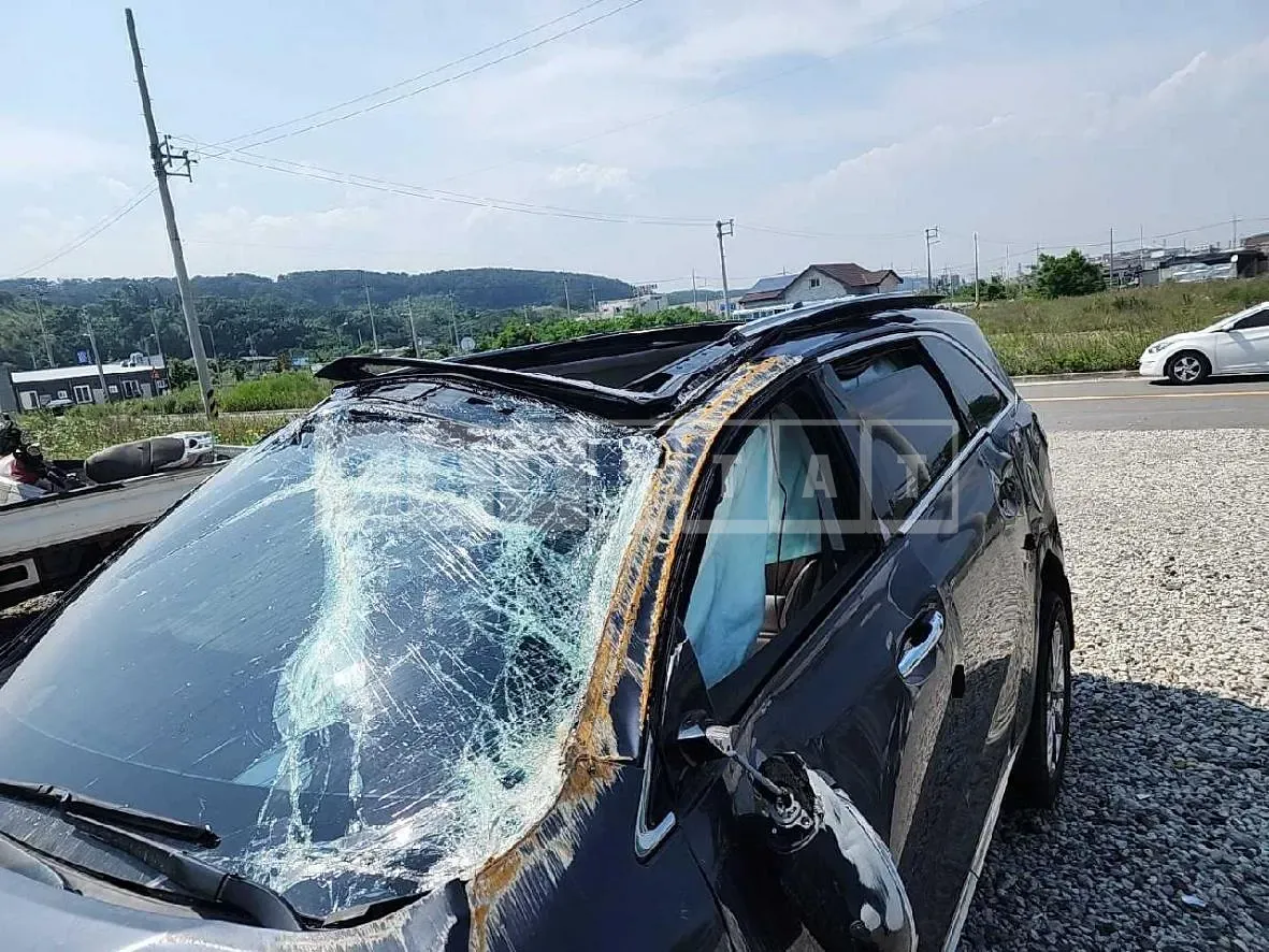 Photo 2 of 23: 2016 Kia Sorento 2.0 — Korean insurance auction