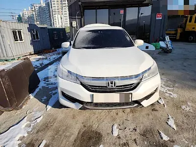Photo 1 of 17: 2017 Honda Accord Hybrid, VIN JHMCR6650HC200154 — Korean insurance auction