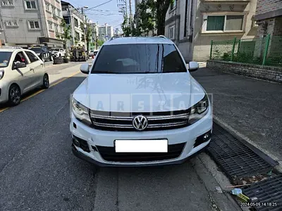 Photo 1 of 20: 2015 Volkswagen Tiguan 2.0 TDI Blue Motion — Korean insurance auction