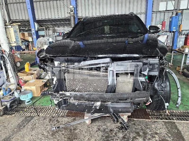Photo 2 of 26: 2018 Hyundai Santa Fe, VIN KMHS381BDKU081385 — Korean insurance auction