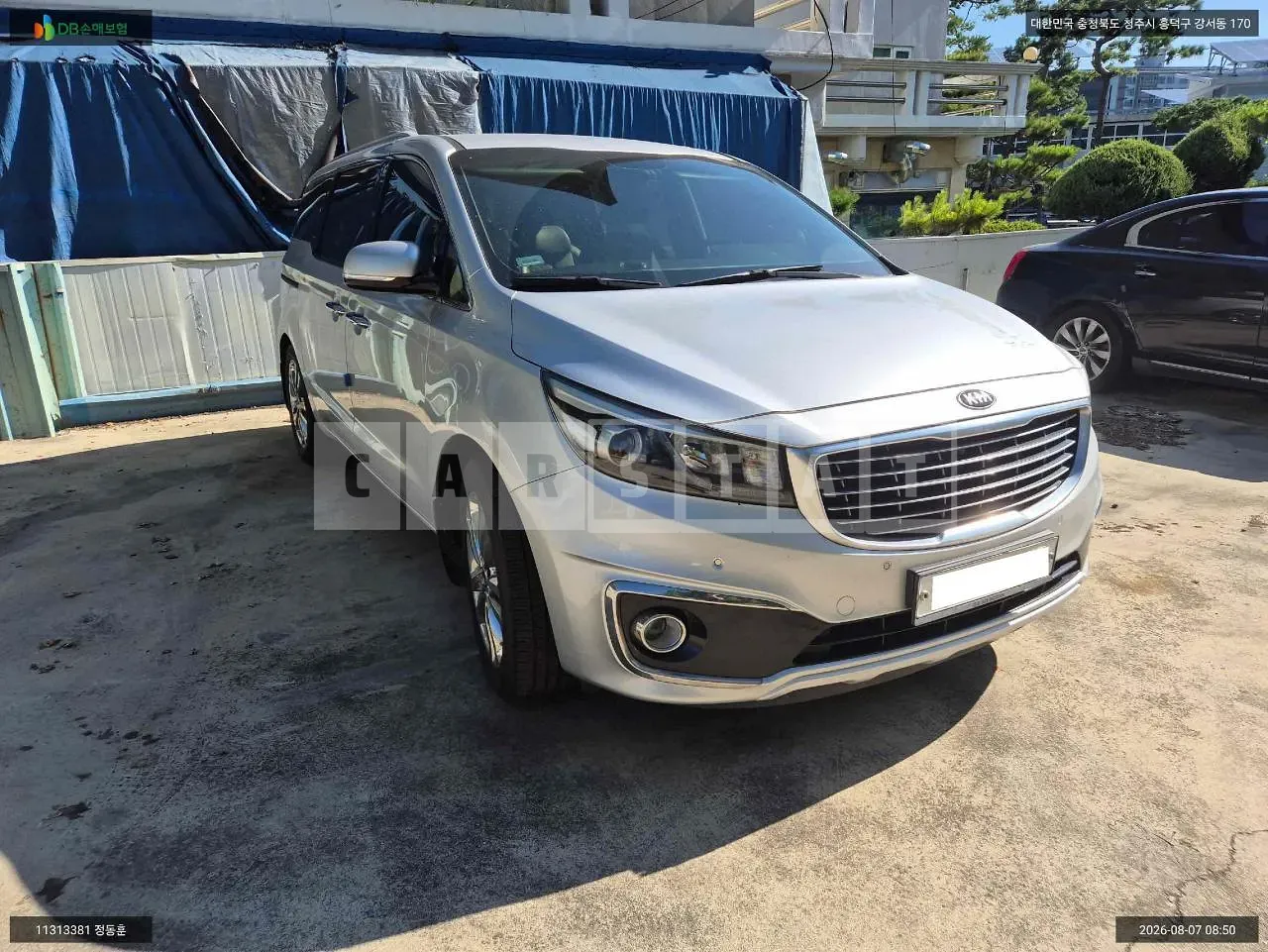 Photo 2 of 32: 2015 Kia Carnival, VIN KNAME81ABFS060802 — Korean insurance auction