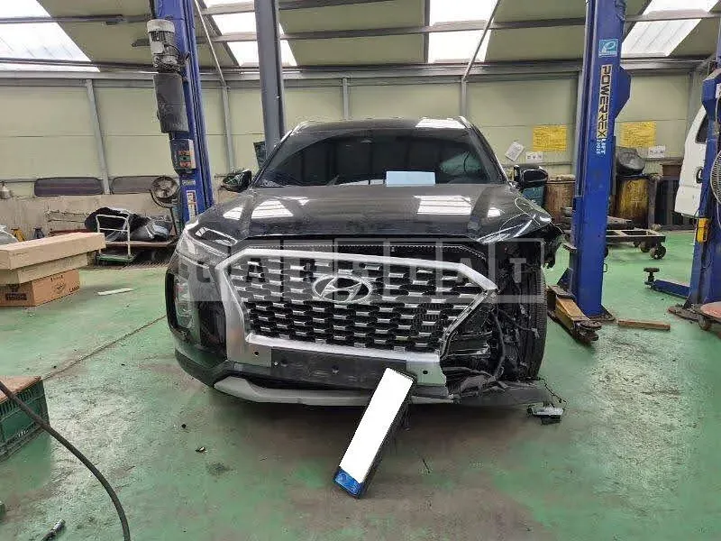 Photo 2 of 48: 2020 Hyundai Palisade, VIN KMHR281ABMU227147 — Korean insurance auction