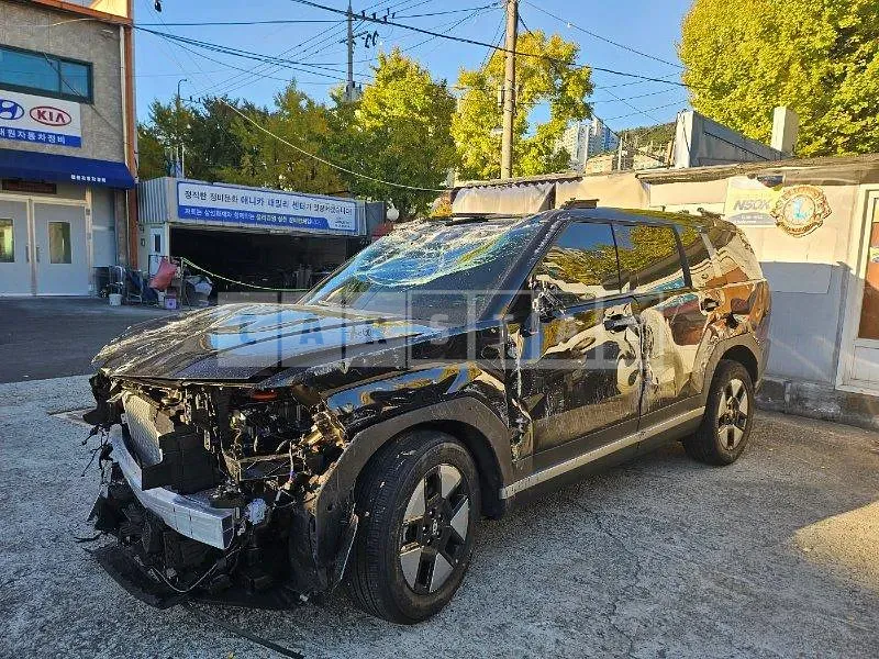Photo 2 of 50: 2025 Hyundai Santa Fe — Korean insurance auction