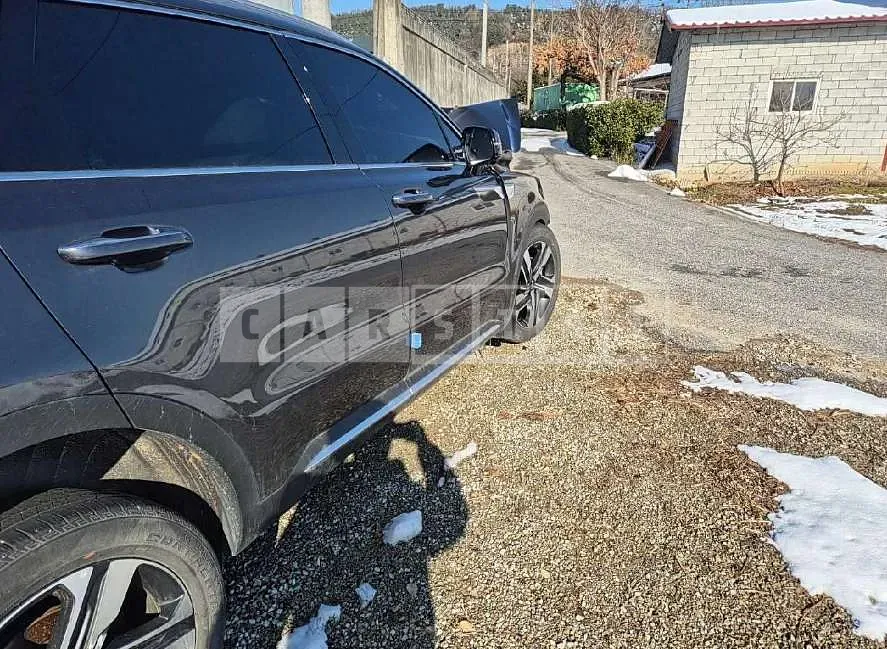 Photo 2 of 23: 2022 Kia Sorento Hybrid — Korean insurance auction