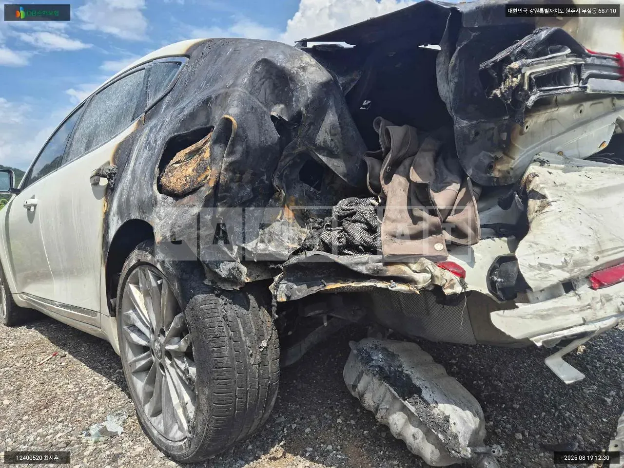 Photo 2 of 10: 2019 Kia K7, VIN KNALD416BLA186089 — Korean insurance auction