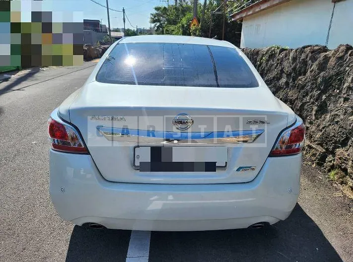 Photo 2 of 13: 2014 Nissan Altima 2.5 — Korean insurance auction