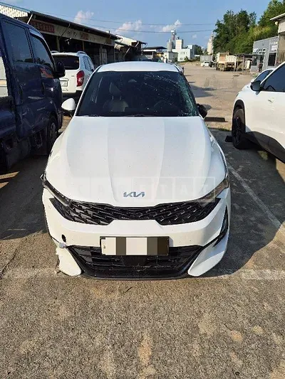 Photo 1 of 25: 2021 Kia K5 2.0 — Korean insurance auction