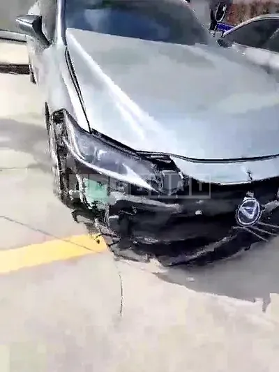 Photo 1 of 26: 2019 Lexus Es 300h, VIN JTHB21B13K2048838 — Korean insurance auction