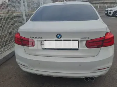 Photo 1 of 9: 2017 BMW 320d xDrive, VIN WBA8C9105HA000611 — Korean insurance auction