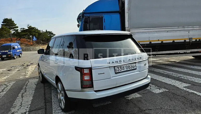 Photo 2 of 6: 2016 Land Rover Range Rover 4.4d, VIN SALGA2JF1GA269583 — Korean insurance auction