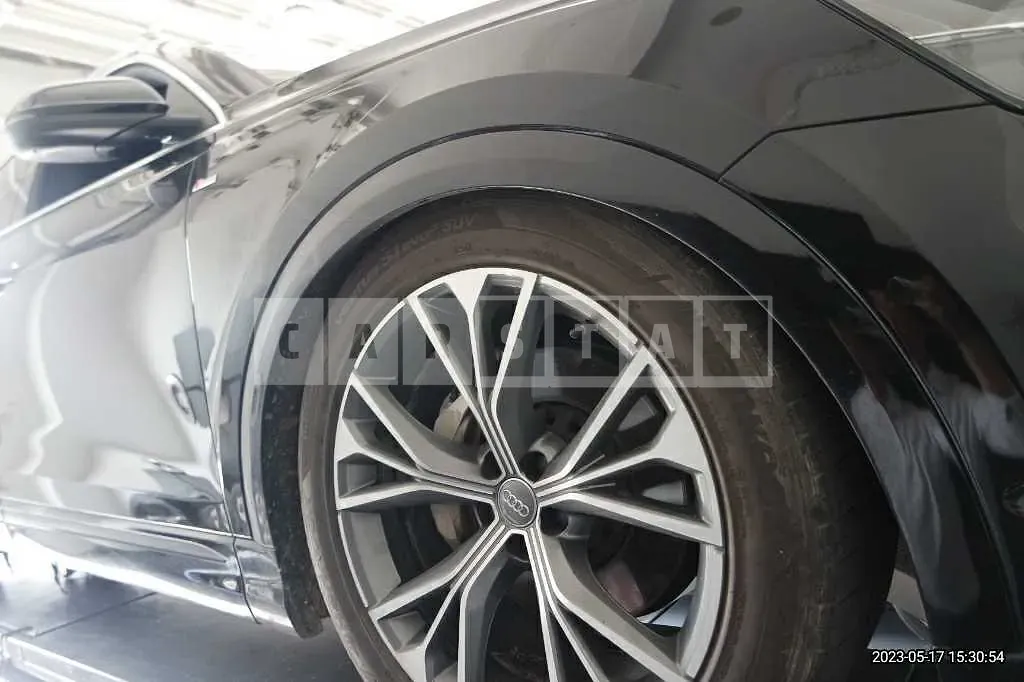 Photo 2 of 45: 2020 Audi Q8 50 TDI Four, VIN WAUZZZF19LD017052 — Korean insurance auction