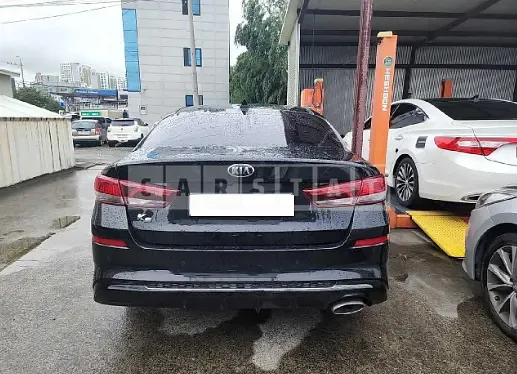 Photo 2 of 24: 2019 Kia K5, VIN KNAGU411BKA319098 — Korean insurance auction