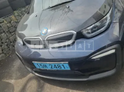 Photo 1 of 14: 2018 BMW i3, VIN WBY7Z2105J7B28078 — Korean insurance auction