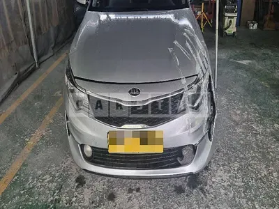 Photo 1 of 16: 2017 Kia K5 (LPG) — Korean insurance auction