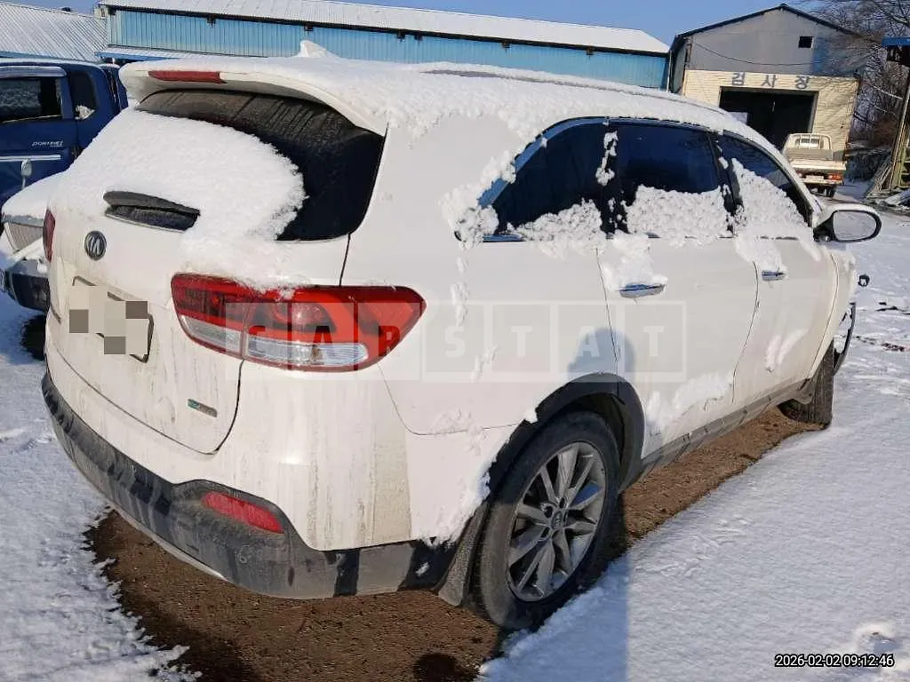 Photo 2 of 10: 2015 Kia Sorento — Korean insurance auction
