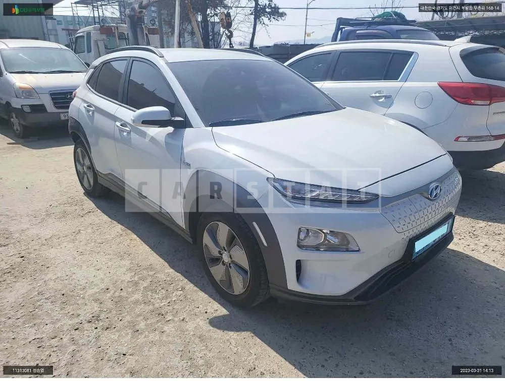 Photo 2 of 12: 2018 Hyundai Kona Electric, VIN KMHK281GFKU006192 — Korean insurance auction