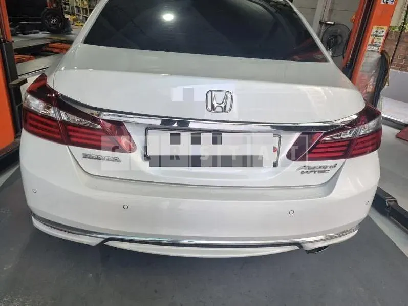 Photo 2 of 8: 2017 Honda Accord 2.4 — Korean insurance auction