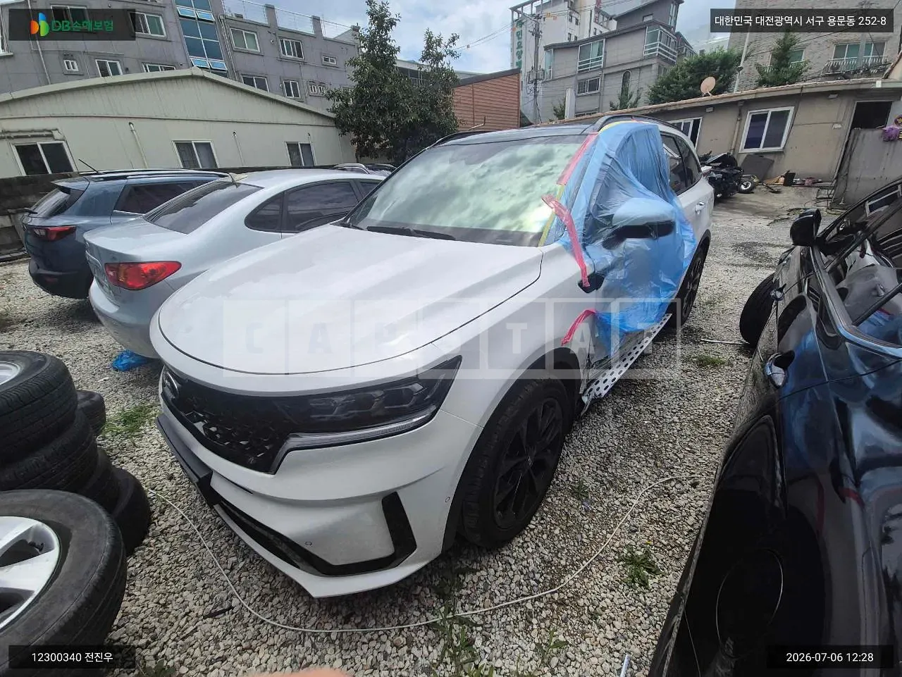 Photo 2 of 58: 2021 Kia Sorento, VIN KNARJ81FGMA112706 — Korean insurance auction