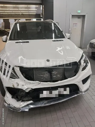 Photo 1 of 27: 2018 Mercedes-Benz GLE350 d 4Matic — Korean insurance auction