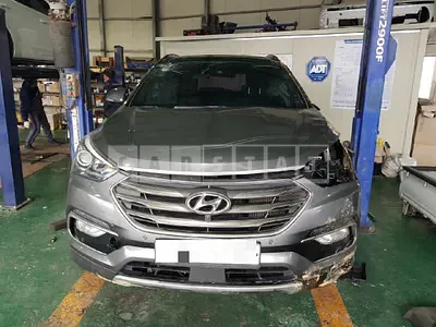 Photo 1 of 27: 2016 Hyundai Santa Fe DM — Korean insurance auction