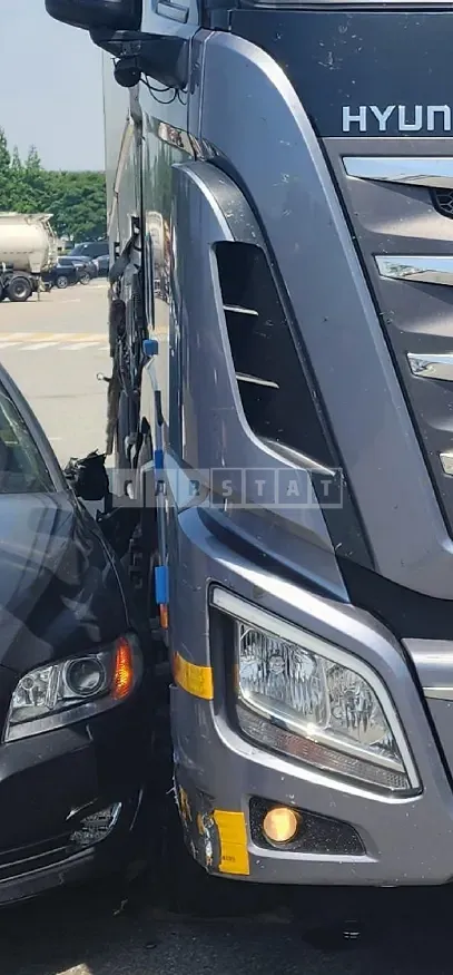 Photo 2 of 38: 2016 Volvo S80 D4 — Korean insurance auction