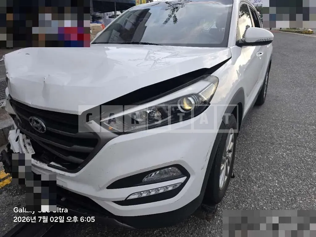 Photo 2 of 8: 2015 Hyundai Tucson TL 2.0 — Korean insurance auction