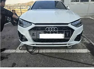Photo 1 of 13: 2021 Audi A4 40 TFSI — Korean insurance auction