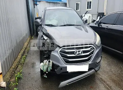 Photo 1 of 28: 2015 Hyundai Tucson, VIN KMHJT81VDFU927991 — Korean insurance auction