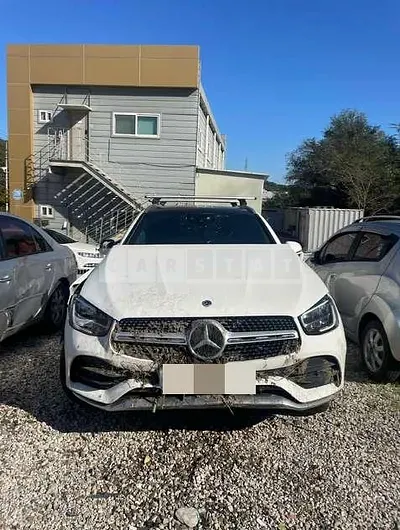 Photo 1 of 36: 2022 Mercedes-Benz GLC300 4Matic — Korean insurance auction