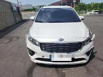 Photo 1 of 27: 2018 Kia Carnivals — Korean insurance auction