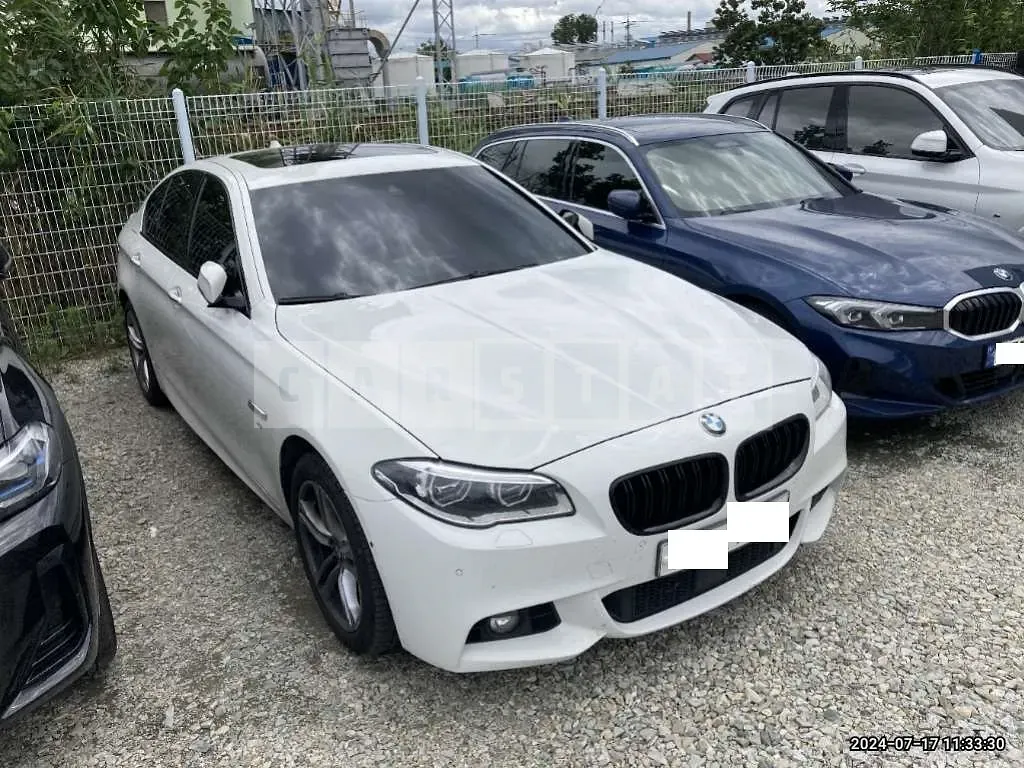 Photo 2 of 7: 2016 BMW 520d xDrive — Korean insurance auction