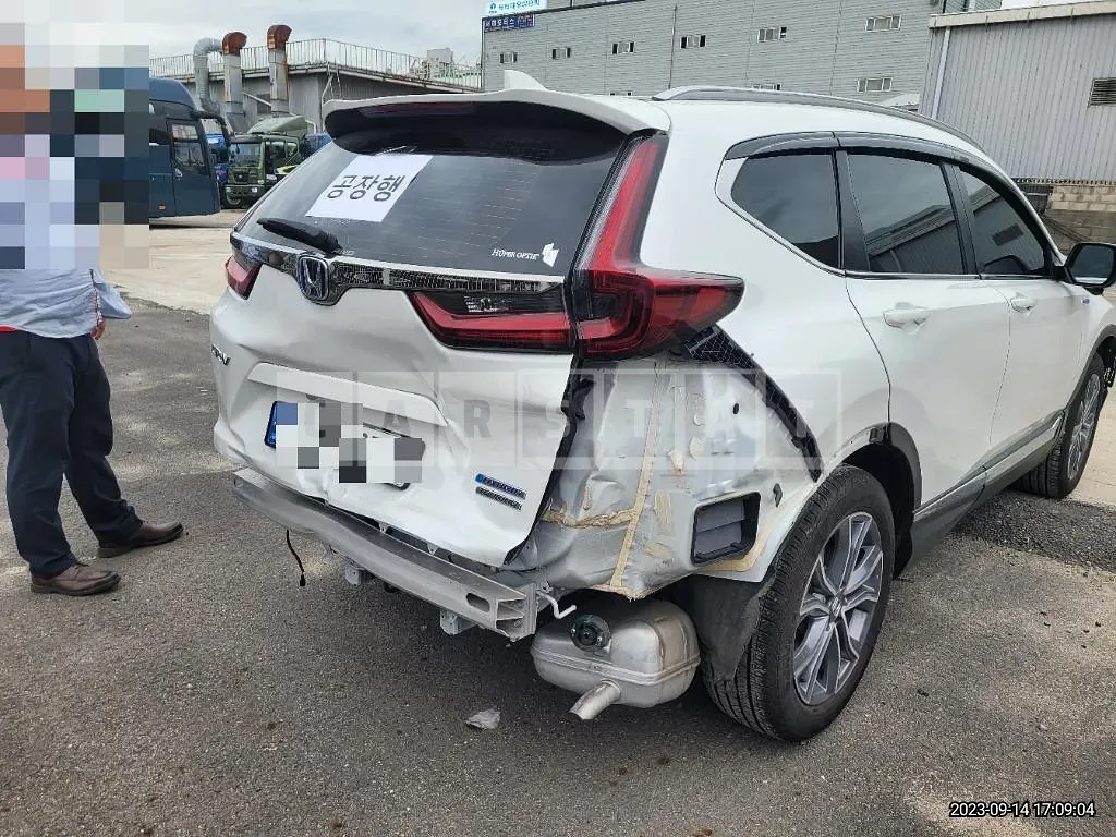 Photo 2 of 15: 2022 Honda CR-V Hybrid 4WD, VIN 5J6RT6H90NL520725 — Korean insurance auction