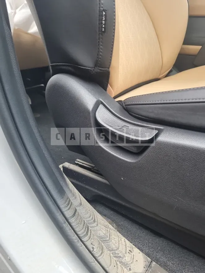 Photo 2 of 21: 2023 Kia Carnivals — Korean insurance auction