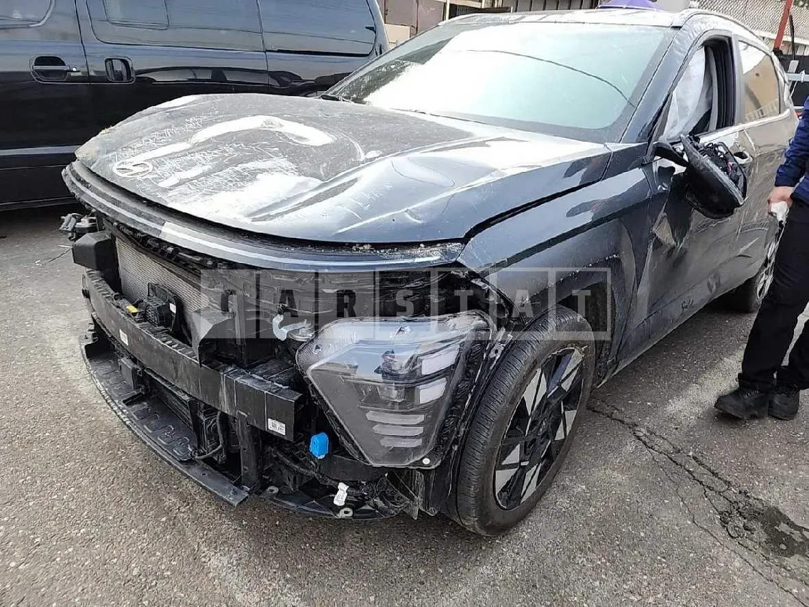 Photo 2 of 18: 2023 Hyundai Kona Hybrid, VIN KMHHE811GPU011175 — Korean insurance auction