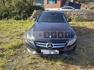 Photo 1 of 13: 2016 Mercedes-Benz C220 d — Korean insurance auction