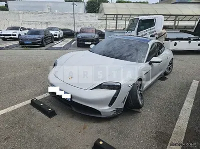 Photo 1 of 50: 2023 Porsche Taycan — Korean insurance auction