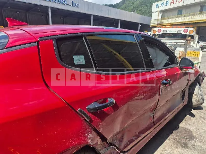 Photo 2 of 16: 2019 Kia Stinger, VIN KNAE751CDKS065801 — Korean insurance auction