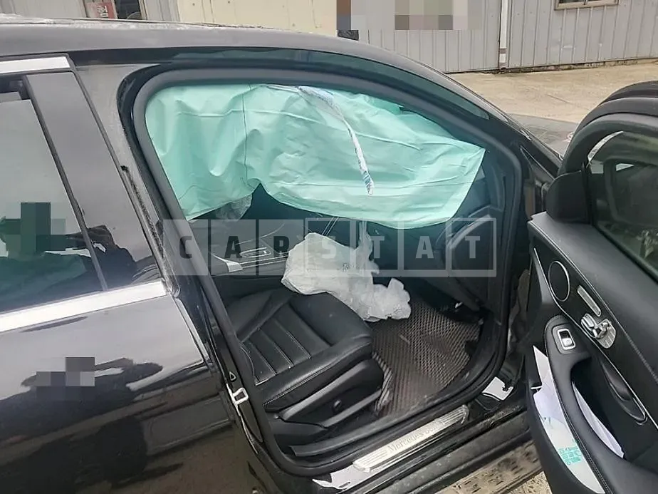 Photo 2 of 19: 2021 Mercedes-Benz GLC300 4Matic Coupe — Korean insurance auction