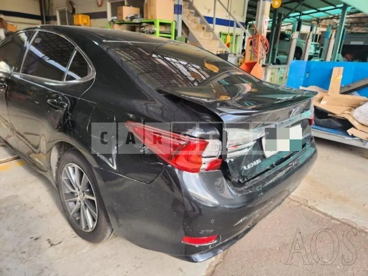 Photo 2 of 16: 2015 Lexus ES300h, VIN JTHBW1GG6G2105154 — Korean insurance auction