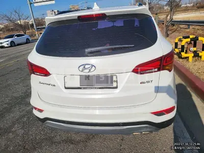 Photo 1 of 4: 2016 Hyundai Santa Fe 2.0 (Diesel), VIN KMHSW81UBGU615009 — Korean insurance auction