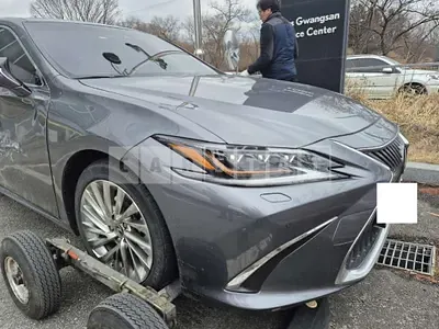 Photo 1 of 13: 2020 Lexus ES300h — Korean insurance auction