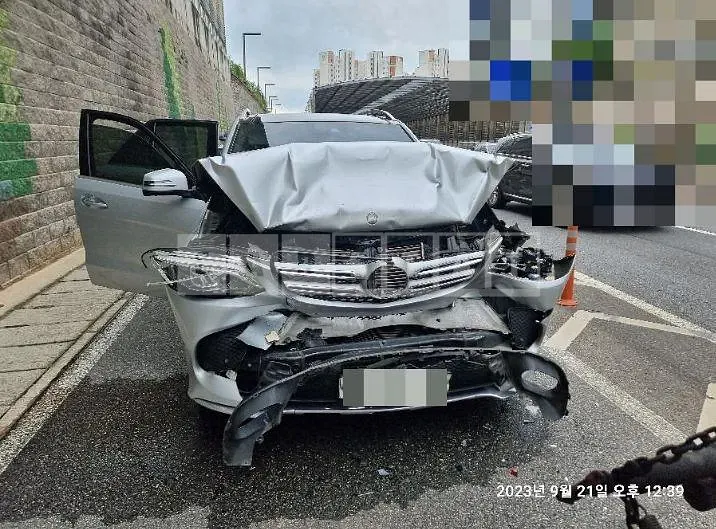 Photo 2 of 7: 2018 Mercedes-Benz GLE350 d 4Matic, VIN WDCDA2EB3JB074940 — Korean insurance auction