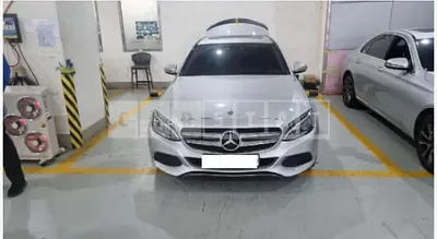 Photo 1 of 13: 2017 Mercedes-Benz C 220d — Korean insurance auction