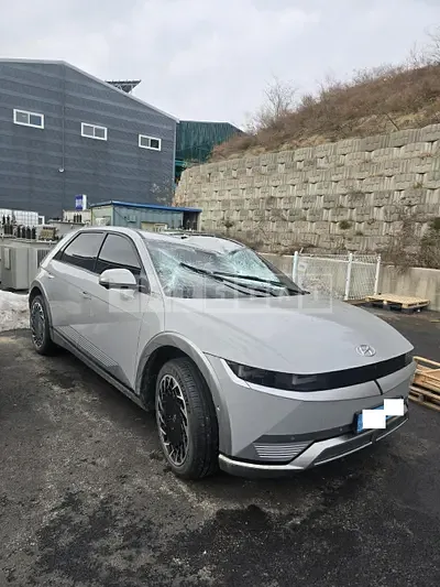 Photo 1 of 15: 2024 Hyundai Modern Ionic 5 — Korean insurance auction